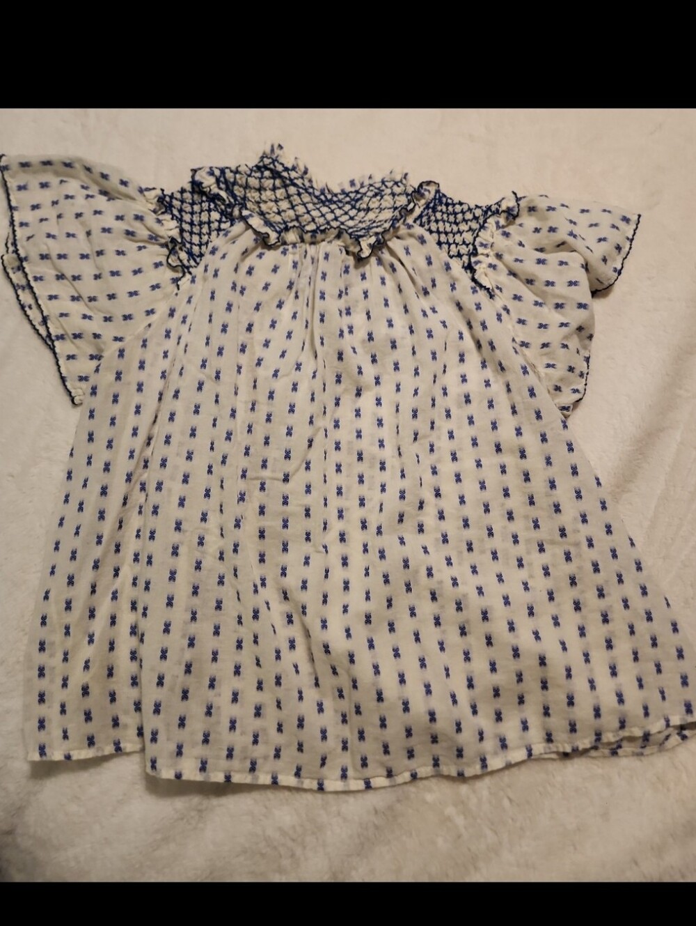 Anthropologie XS Pilcro Short-Sleeve Smocked Clip Dot Blouse - Picture 7 of 11